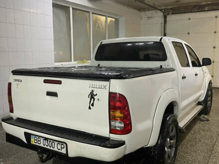 Тойота Хайлюкс 2011 у Вінниці на Automoto.ua Білий Тойота Хайлюкс, об'ємом двигуна 2.49 л та пробігом 210 тис. км за 20700 $, фото 1 на Automoto.ua