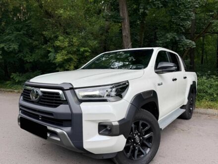 Белый Тойота Хайлюкс, объемом двигателя 2.8 л и пробегом 33 тыс. км за 13000 $, фото 1 на Automoto.ua