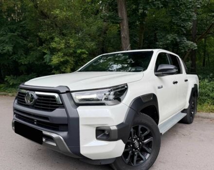 Білий Тойота Хайлюкс, об'ємом двигуна 2.8 л та пробігом 33 тис. км за 13000 $, фото 1 на Automoto.ua