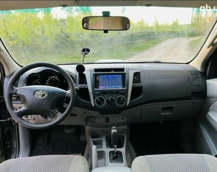 Черный Тойота Хайлюкс, объемом двигателя 0 л и пробегом 250 тыс. км за 2650 $, фото 5 на Automoto.ua