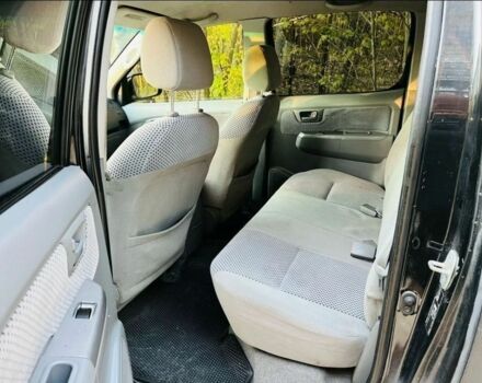 Чорний Тойота Хайлюкс, об'ємом двигуна 3 л та пробігом 301 тис. км за 5800 $, фото 7 на Automoto.ua