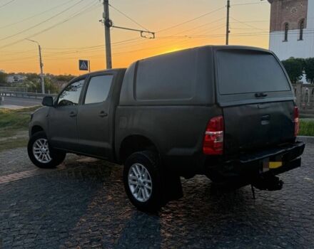 Чорний Тойота Хайлюкс, об'ємом двигуна 2.5 л та пробігом 300 тис. км за 7850 $, фото 2 на Automoto.ua