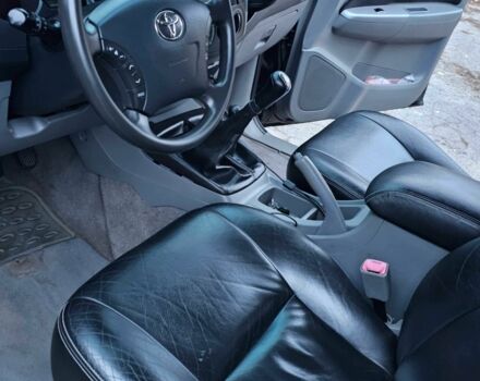 Черный Тойота Хайлюкс, объемом двигателя 2.5 л и пробегом 265 тыс. км за 9000 $, фото 6 на Automoto.ua