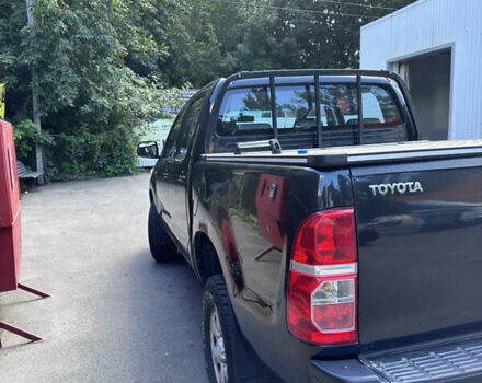 Чорний Тойота Хайлюкс, об'ємом двигуна 2.5 л та пробігом 172 тис. км за 16500 $, фото 6 на Automoto.ua