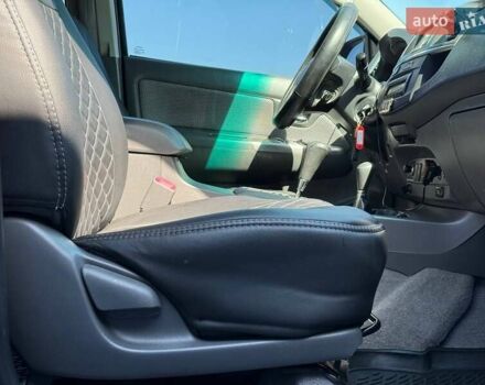 Чорний Тойота Хайлюкс, об'ємом двигуна 2.98 л та пробігом 232 тис. км за 22999 $, фото 45 на Automoto.ua