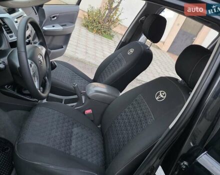 Чорний Тойота Хайлюкс, об'ємом двигуна 2.5 л та пробігом 259 тис. км за 17500 $, фото 27 на Automoto.ua