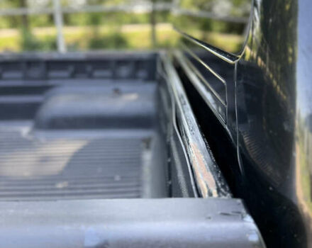 Чорний Тойота Хайлюкс, об'ємом двигуна 2.49 л та пробігом 377 тис. км за 12100 $, фото 6 на Automoto.ua