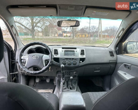 Тойота Хайлюкс 2012 у Миколаєві на Automoto.ua Чорний Тойота Хайлюкс, об'ємом двигуна 2.5 л та пробігом 259 тис. км за 16700 $, фото 9 на Automoto.ua