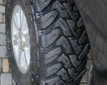 Чорний Тойота Хайлюкс, об'ємом двигуна 2.5 л та пробігом 259 тис. км за 17500 $, фото 36 на Automoto.ua