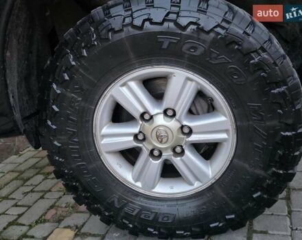 Чорний Тойота Хайлюкс, об'ємом двигуна 2.5 л та пробігом 259 тис. км за 17500 $, фото 37 на Automoto.ua