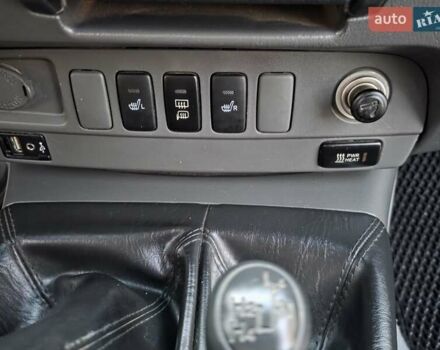 Чорний Тойота Хайлюкс, об'ємом двигуна 2.5 л та пробігом 259 тис. км за 17500 $, фото 32 на Automoto.ua