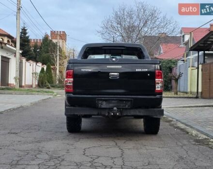 Чорний Тойота Хайлюкс, об'ємом двигуна 2.5 л та пробігом 259 тис. км за 17500 $, фото 10 на Automoto.ua
