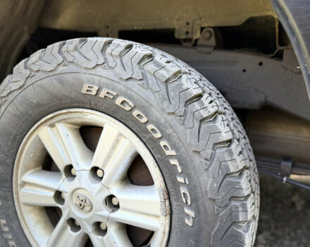 Чорний Тойота Хайлюкс, об'ємом двигуна 2.49 л та пробігом 377 тис. км за 12100 $, фото 5 на Automoto.ua