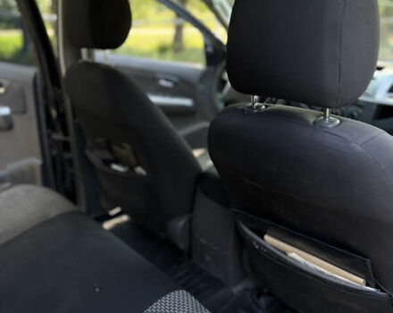 Чорний Тойота Хайлюкс, об'ємом двигуна 2.49 л та пробігом 377 тис. км за 12100 $, фото 10 на Automoto.ua