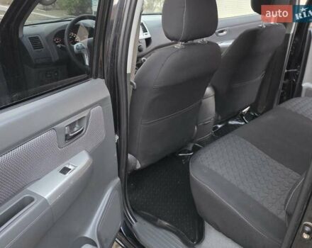 Чорний Тойота Хайлюкс, об'ємом двигуна 2.5 л та пробігом 259 тис. км за 17500 $, фото 29 на Automoto.ua