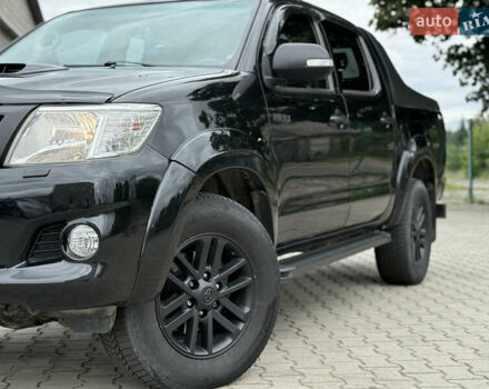 Чорний Тойота Хайлюкс, об'ємом двигуна 2.98 л та пробігом 230 тис. км за 22000 $, фото 36 на Automoto.ua