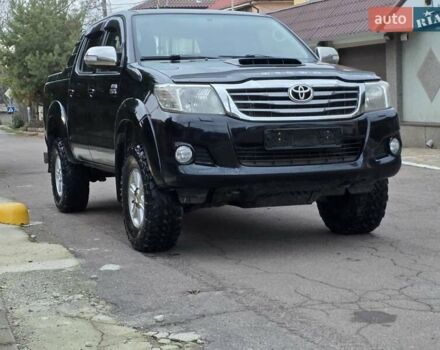 Чорний Тойота Хайлюкс, об'ємом двигуна 2.5 л та пробігом 259 тис. км за 17500 $, фото 6 на Automoto.ua