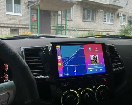 Черный Тойота Хайлюкс, объемом двигателя 2.5 л и пробегом 434 тыс. км за 10000 $, фото 8 на Automoto.ua