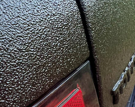 Чорний Тойота Хайлюкс, об'ємом двигуна 2.76 л та пробігом 397 тис. км за 30000 $, фото 25 на Automoto.ua