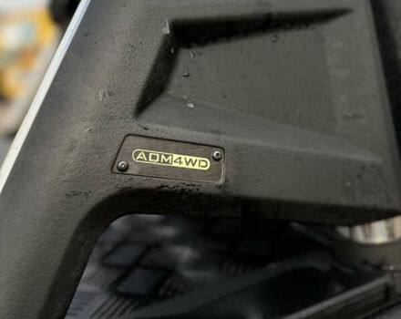 Чорний Тойота Хайлюкс, об'ємом двигуна 2.76 л та пробігом 397 тис. км за 30000 $, фото 13 на Automoto.ua