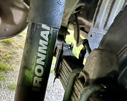 Чорний Тойота Хайлюкс, об'ємом двигуна 2.76 л та пробігом 397 тис. км за 30000 $, фото 19 на Automoto.ua