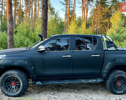 Чорний Тойота Хайлюкс, об'ємом двигуна 2.76 л та пробігом 397 тис. км за 30000 $, фото 3 на Automoto.ua