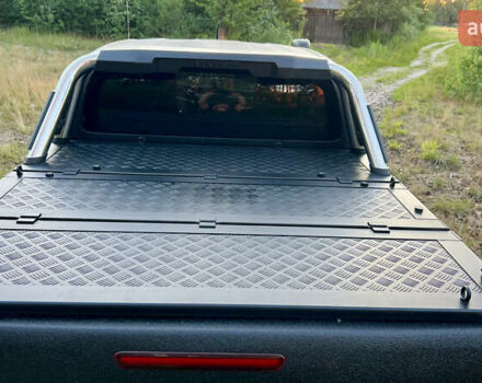 Чорний Тойота Хайлюкс, об'ємом двигуна 2.76 л та пробігом 397 тис. км за 30000 $, фото 24 на Automoto.ua