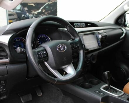 Чорний Тойота Хайлюкс, об'ємом двигуна 2.4 л та пробігом 68 тис. км за 8000 $, фото 8 на Automoto.ua