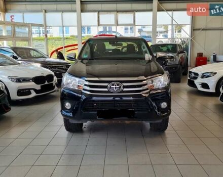 Черный Тойота Хайлюкс, объемом двигателя 2.8 л и пробегом 270 тыс. км за 23500 $, фото 2 на Automoto.ua