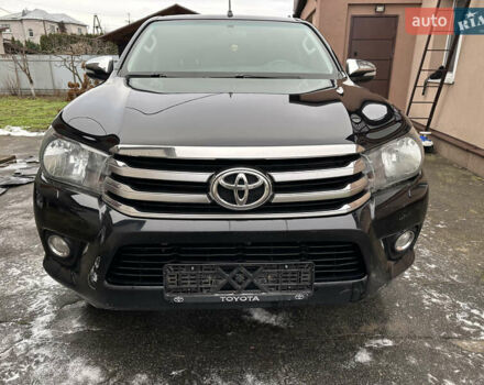 Черный Тойота Хайлюкс, объемом двигателя 2.8 л и пробегом 250 тыс. км за 23500 $, фото 1 на Automoto.ua