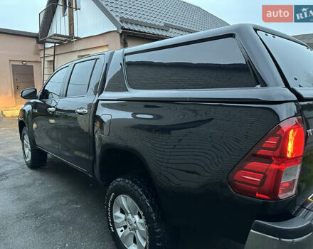 Черный Тойота Хайлюкс, объемом двигателя 2.8 л и пробегом 290 тыс. км за 23600 $, фото 6 на Automoto.ua
