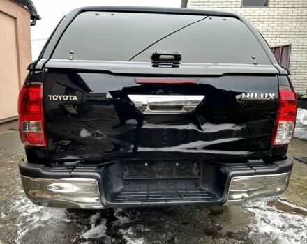 Черный Тойота Хайлюкс, объемом двигателя 2.8 л и пробегом 250 тыс. км за 23500 $, фото 4 на Automoto.ua