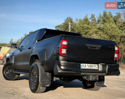 Черный Тойота Хайлюкс, объемом двигателя 2.76 л и пробегом 5 тыс. км за 64500 $, фото 32 на Automoto.ua