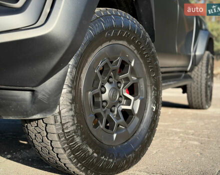 Черный Тойота Хайлюкс, объемом двигателя 2.76 л и пробегом 5 тыс. км за 64500 $, фото 17 на Automoto.ua