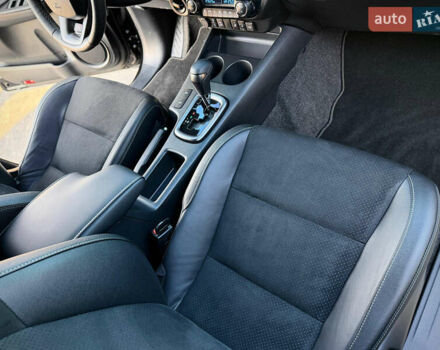 Черный Тойота Хайлюкс, объемом двигателя 2.76 л и пробегом 5 тыс. км за 64500 $, фото 56 на Automoto.ua