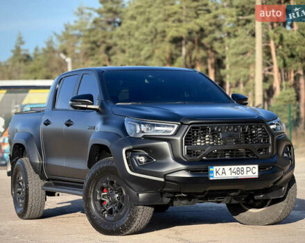 Черный Тойота Хайлюкс, объемом двигателя 2.76 л и пробегом 5 тыс. км за 64500 $, фото 3 на Automoto.ua