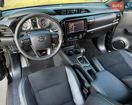 Черный Тойота Хайлюкс, объемом двигателя 2.76 л и пробегом 5 тыс. км за 64500 $, фото 43 на Automoto.ua