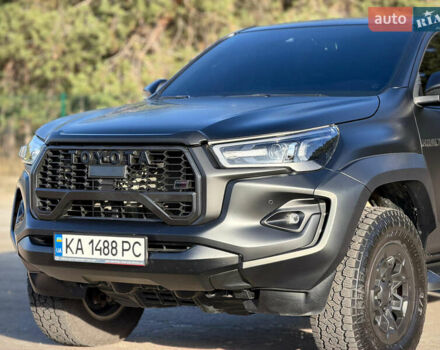 Черный Тойота Хайлюкс, объемом двигателя 2.76 л и пробегом 5 тыс. км за 64500 $, фото 16 на Automoto.ua