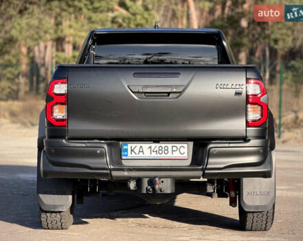 Черный Тойота Хайлюкс, объемом двигателя 2.76 л и пробегом 5 тыс. км за 64500 $, фото 23 на Automoto.ua
