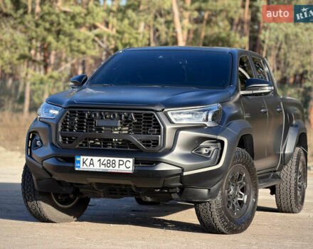 Черный Тойота Хайлюкс, объемом двигателя 2.76 л и пробегом 5 тыс. км за 64500 $, фото 9 на Automoto.ua