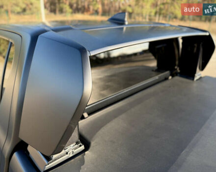 Черный Тойота Хайлюкс, объемом двигателя 2.76 л и пробегом 5 тыс. км за 64500 $, фото 29 на Automoto.ua