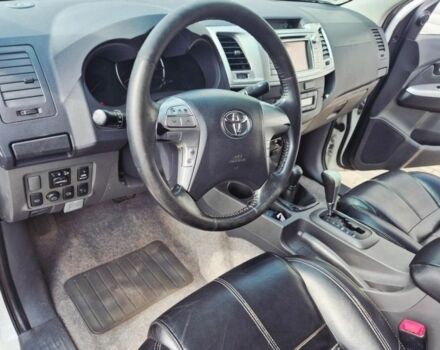 Черный Тойота Хайлюкс, объемом двигателя 2.5 л и пробегом 230 тыс. км за 2950 $, фото 4 на Automoto.ua