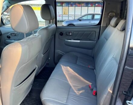 Черный Тойота Хайлюкс, объемом двигателя 3 л и пробегом 219 тыс. км за 4500 $, фото 6 на Automoto.ua