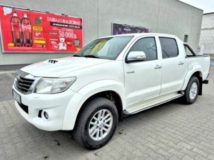 Черный Тойота Хайлюкс, объемом двигателя 2.5 л и пробегом 230 тыс. км за 2950 $, фото 1 на Automoto.ua