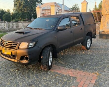 Чорний Тойота Хайлюкс, об'ємом двигуна 2.5 л та пробігом 300 тис. км за 7850 $, фото 1 на Automoto.ua