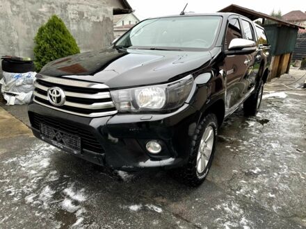 Черный Тойота Хайлюкс, объемом двигателя 2.8 л и пробегом 250 тыс. км за 23500 $, фото 1 на Automoto.ua