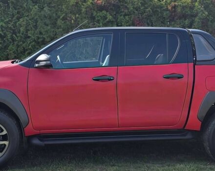 Красный Тойота Хайлюкс, объемом двигателя 2.8 л и пробегом 21 тыс. км за 13000 $, фото 3 на Automoto.ua