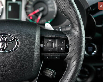 Червоний Тойота Хайлюкс, об'ємом двигуна 2.76 л та пробігом 2 тис. км за 56631 $, фото 24 на Automoto.ua