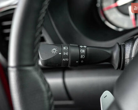 Червоний Тойота Хайлюкс, об'ємом двигуна 2.76 л та пробігом 2 тис. км за 56631 $, фото 25 на Automoto.ua