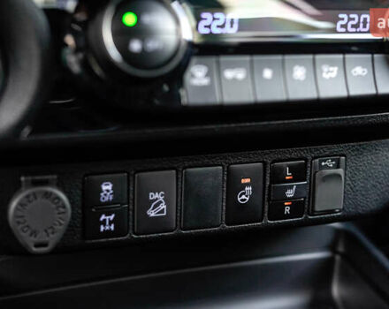 Червоний Тойота Хайлюкс, об'ємом двигуна 2.76 л та пробігом 2 тис. км за 56631 $, фото 33 на Automoto.ua